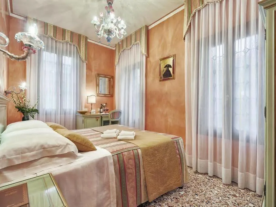 Hotel Firenze Venedig